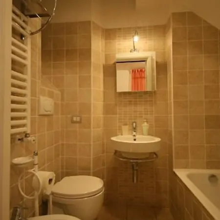 La Rotella Nel Sacco 4*